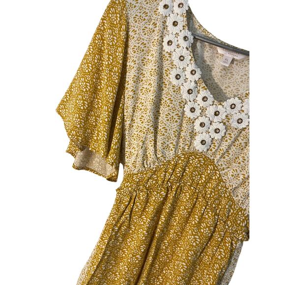 Floral Print Dress with Crochet Trim LC Lauren - Picture 2 of 7